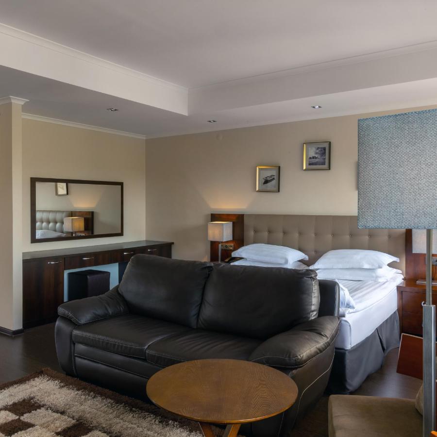 Park House Hotel Barmashino Ngoại thất bức ảnh